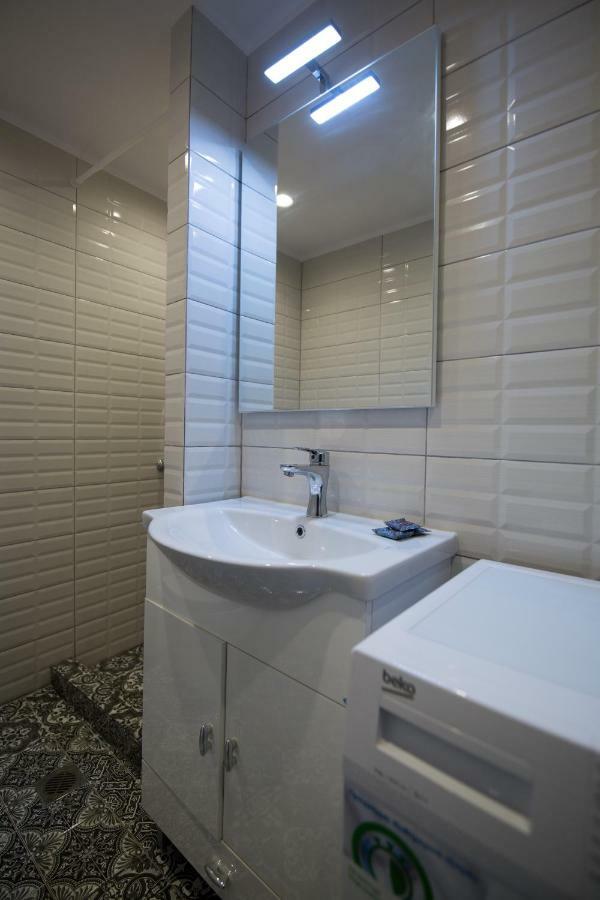 White Lux Apartment For 2 Vipgreece Athens Ngoại thất bức ảnh