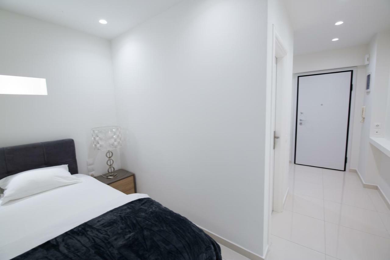 White Lux Apartment For 2 Vipgreece Athens Ngoại thất bức ảnh